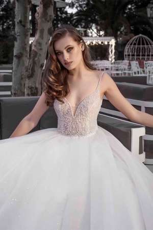 F027